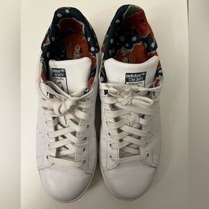 Adidas Stan Smith Floral Lace Up Sneakers, special red and white fabric